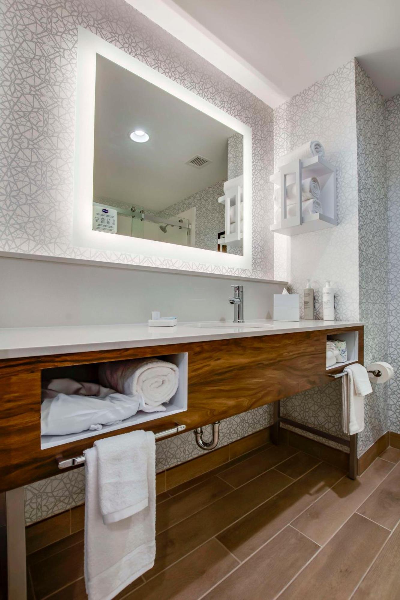 Hampton Inn & Suites By Hilton Louisville East Oxmoor ภายนอก รูปภาพ