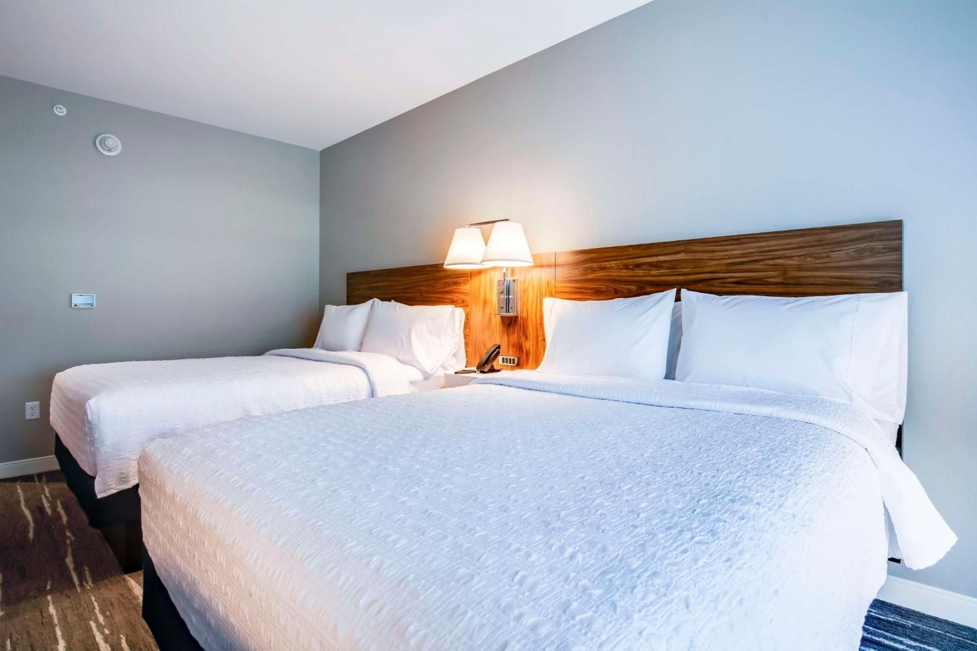 Hampton Inn & Suites By Hilton Louisville East Oxmoor ภายนอก รูปภาพ