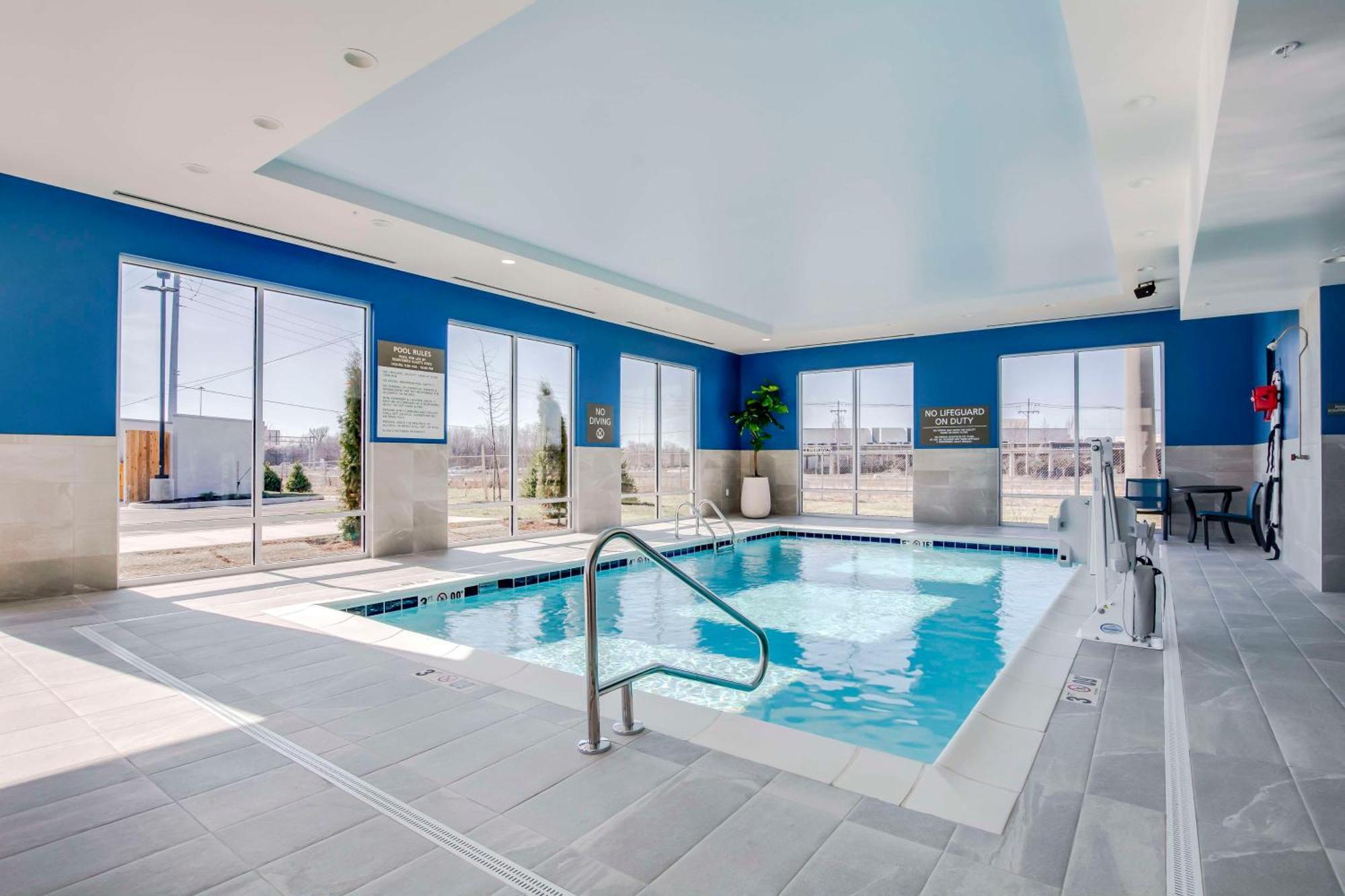 Hampton Inn & Suites By Hilton Louisville East Oxmoor ภายนอก รูปภาพ
